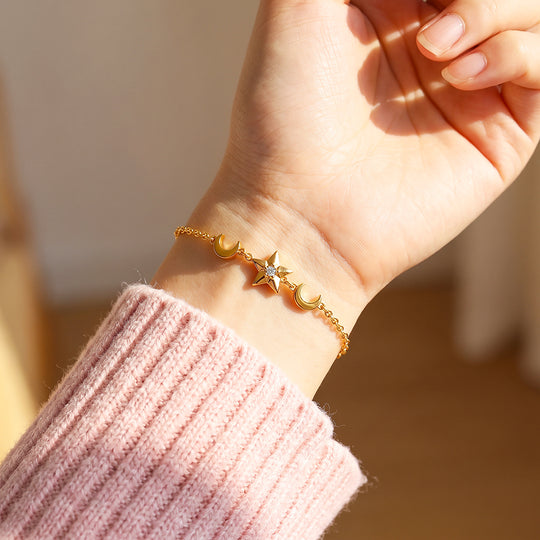 Star &amp; Moon Charm Bracelet | Women&