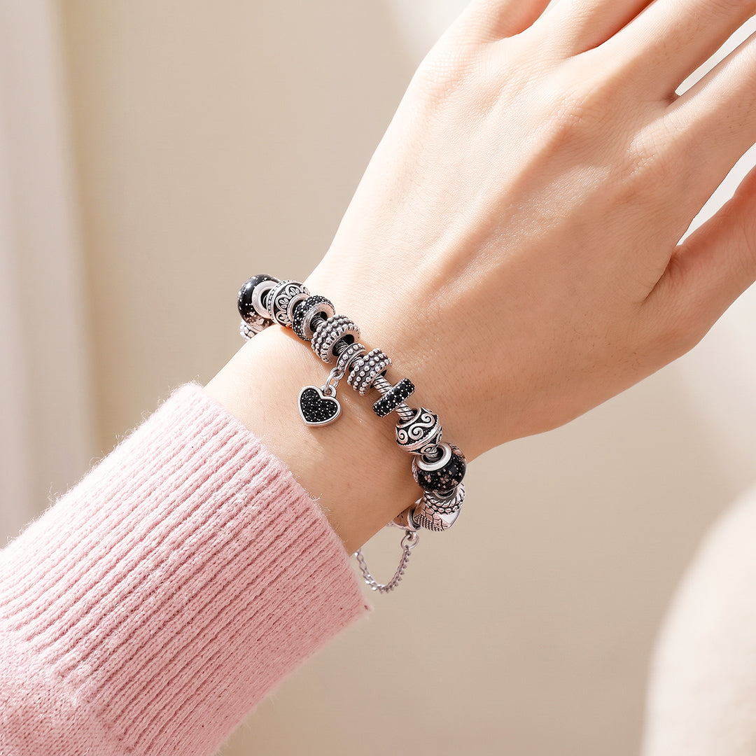 Black Heart Vintage Charm Bracelet | Luxe6780