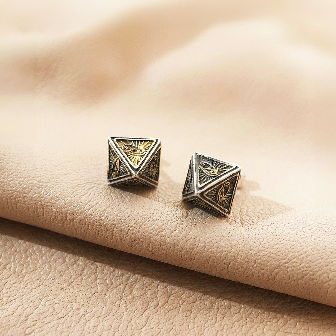 Eye of Horus Pyramid Stud | Men&