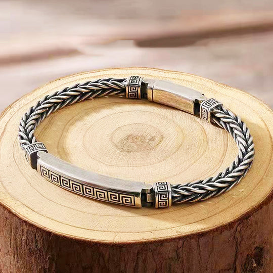 Mythic Chain
