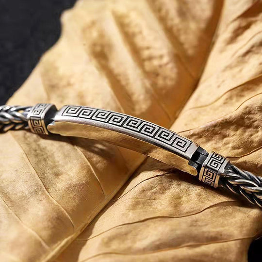 Mythic Chain