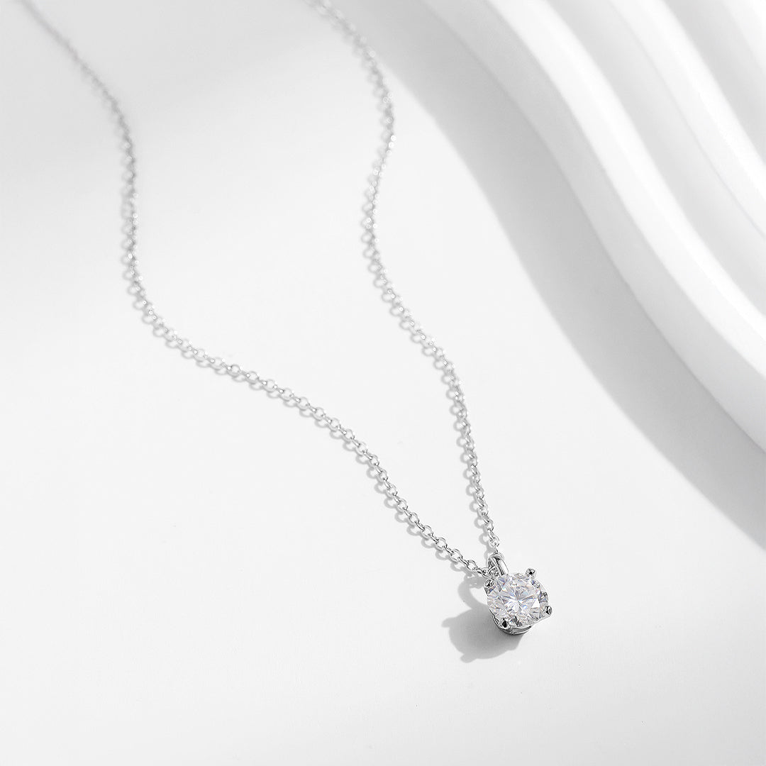 Prm2010: The 1 Carat Moissanite Solitaire Signature Necklace