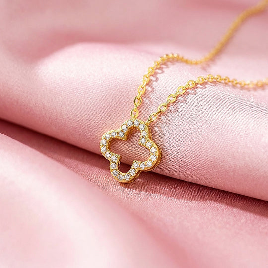 Open Clover Halo Moissanite Pendant Necklace | PRM2021