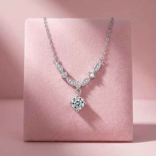 Leaf Vine Drop Moissanite Pendant Necklace | PRM2050