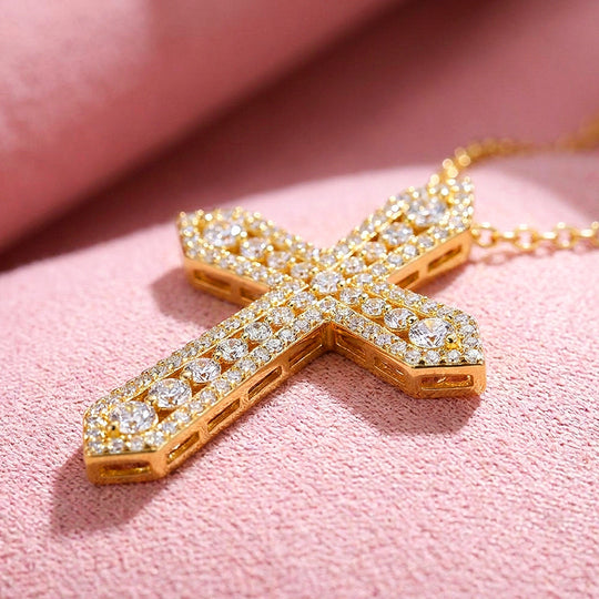 Pavé Cross Moissanite Necklace | PRM2063