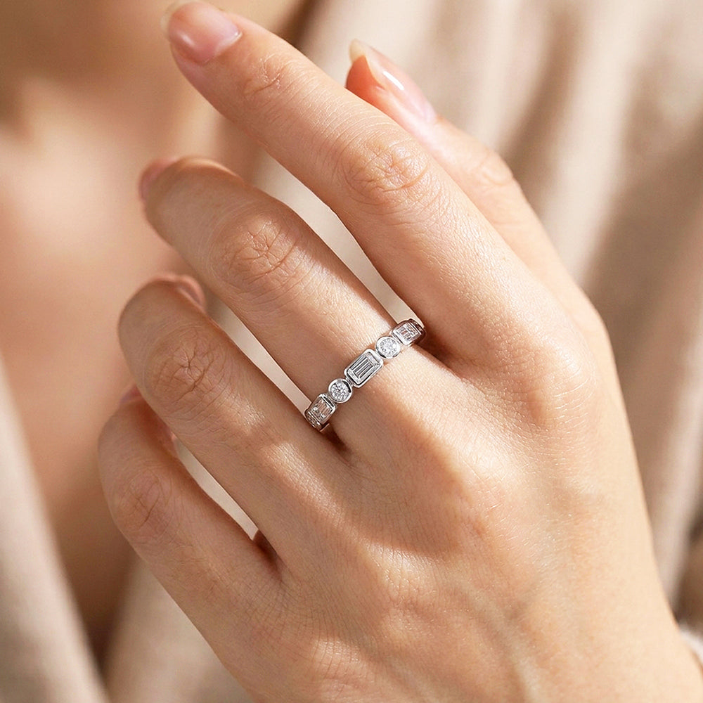 Emerald Cut & Round Bezel Band Ring | Diamond Simulant | 925 Sterling Silver | Prm5019