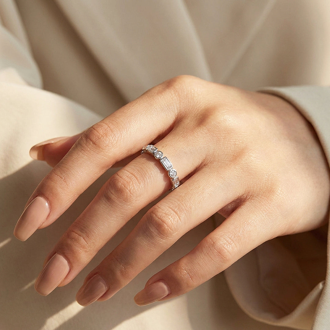 Emerald Cut &amp; Round Bezel Band Ring | Diamond Simulant | 925 Sterling Silver | Prm5019