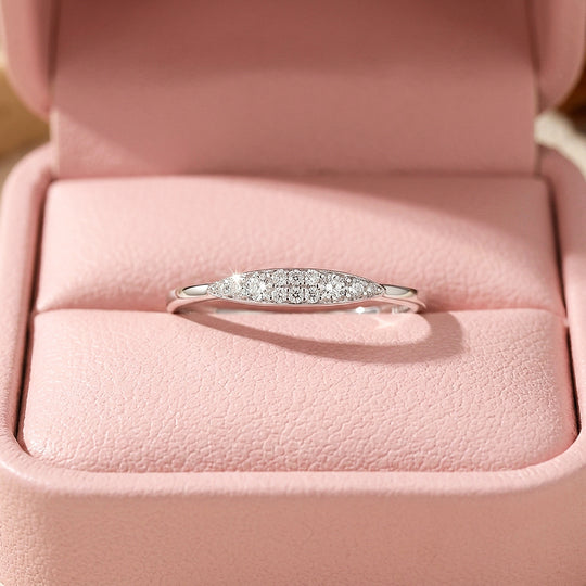 Pavé Curved Bar Moissanite Silver Women Ring | Prm5037