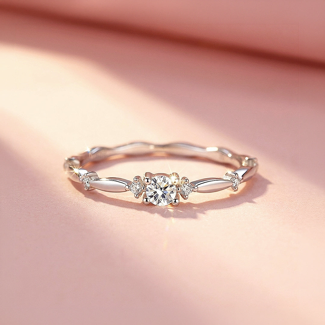 Solitaire Scalloped Band Moissanite Silver Women Ring | Prm5043