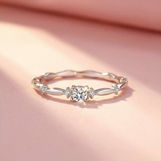 Solitaire Scalloped Band Moissanite Silver Women Ring | Prm5043