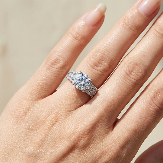 Round Brilliant Split Shank Moissanite Ring | 925 Sterling Silver | PRM7129