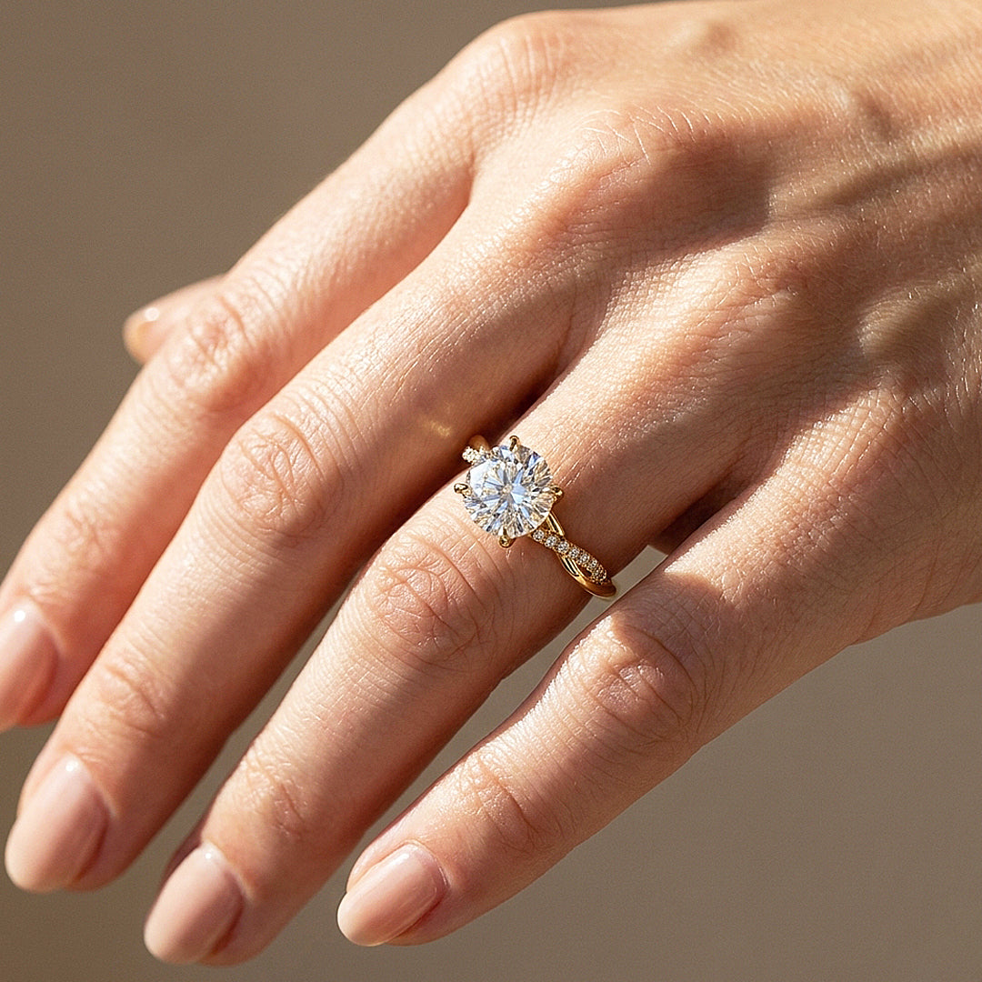 Round Moissanite Twisted Pavé Band Ring | 925 Sterling Silver | PRM7231