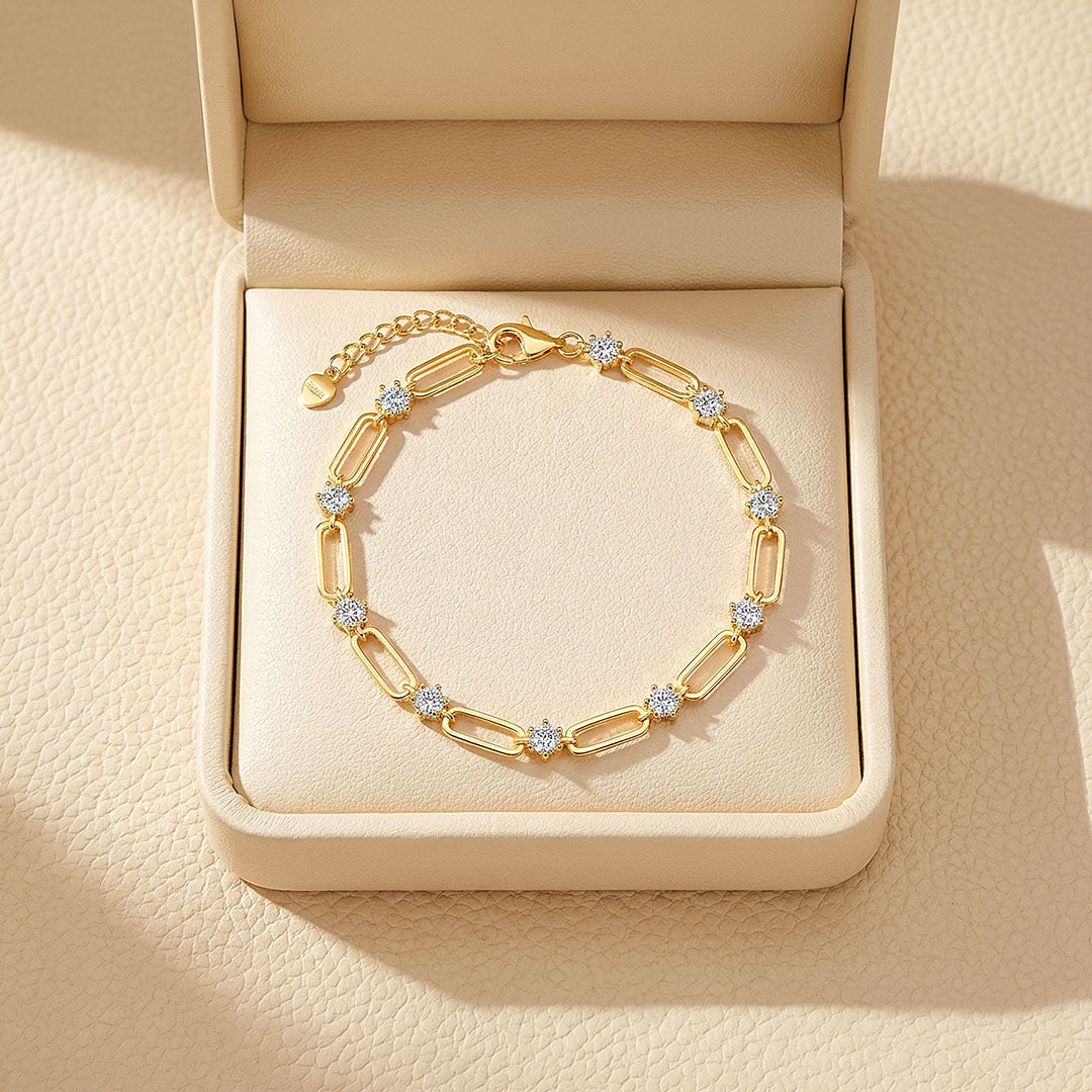 Gold Paperclip Link Bracelet | Moissanite | Prm9142