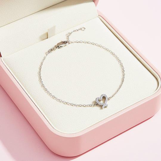 Pavé Heart Link Bracelet | Moissanite | Prm9148 - Bracelets | Singapore Jewellery, Wedding Rings &amp; Gifts | Same Day Delivery | Tiara.com.sg