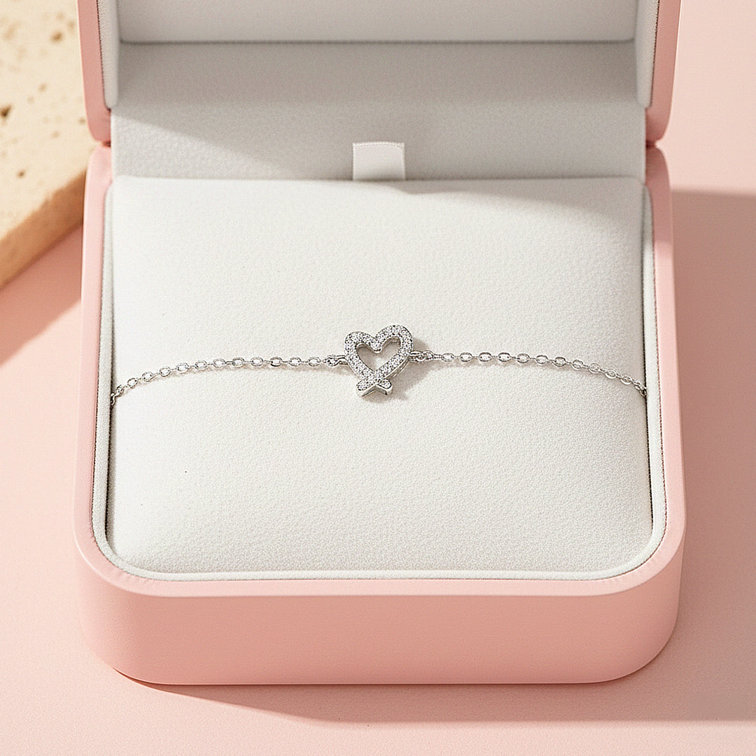Pavé Heart Link Bracelet | Moissanite | Prm9148 - Bracelets | Singapore Jewellery, Wedding Rings &amp; Gifts | Same Day Delivery | Tiara.com.sg