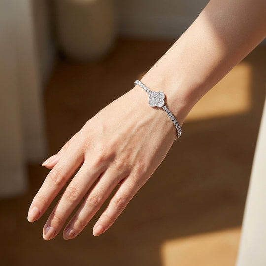 Four Leaf Clover Moissanite Silver Tennis Women Bracelet | Prm9182