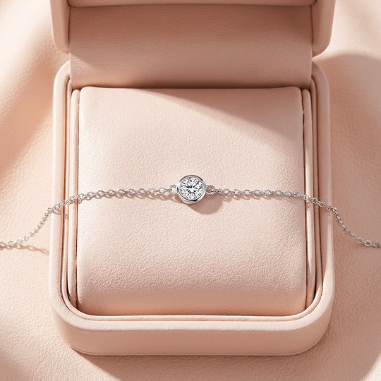 Single Bezel Moissanite Silver Women Bracelet | Prm9202