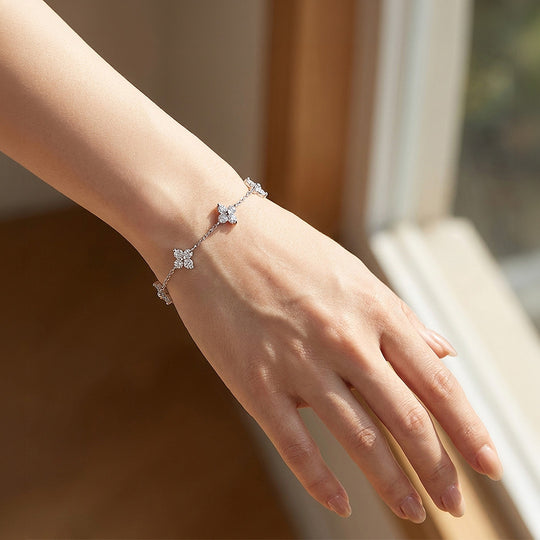 Four-Leaf Clover Moissanite Silver Chain Women Bracelet | Prm9206