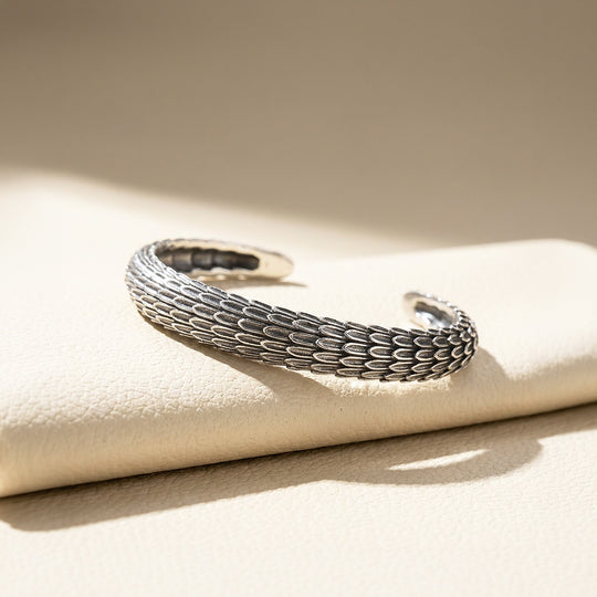 Scaled Majesty | Men&
