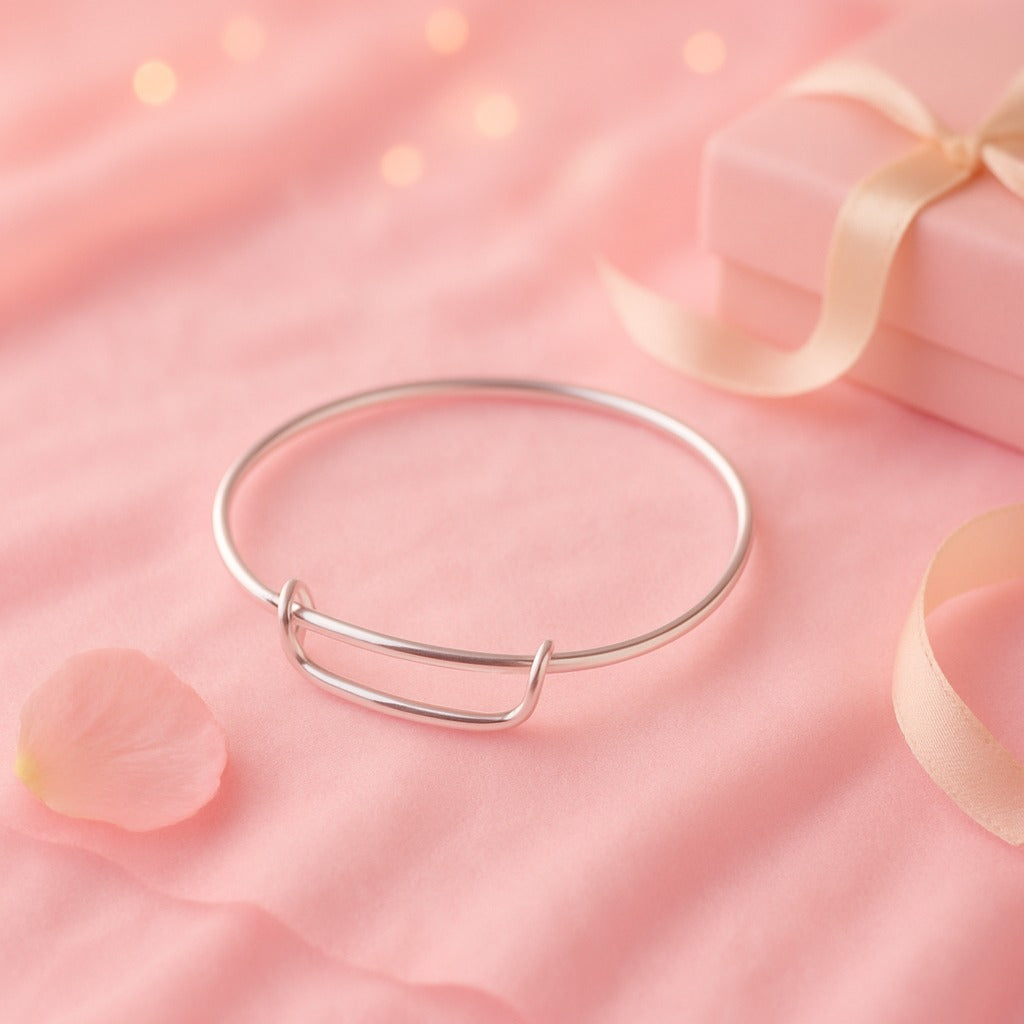 Sweet Embrace Bracelet🌼 - | Singapore Jewellery, Wedding Rings &amp; Gifts | Same Day Delivery | Tiara.com.sg