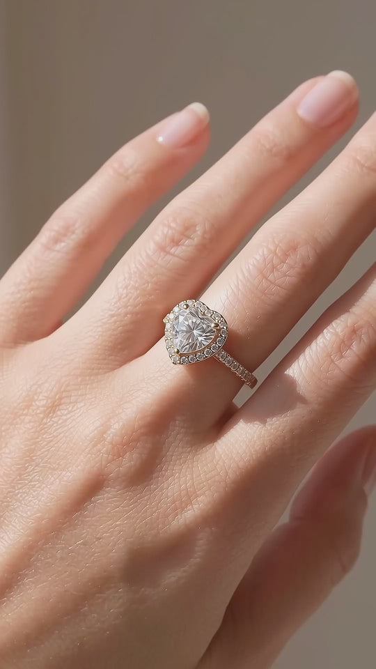 Heart Halo Twisted Band Ring | 1.00ct | Moissanite | 925 Sterling Silver | Prm7157