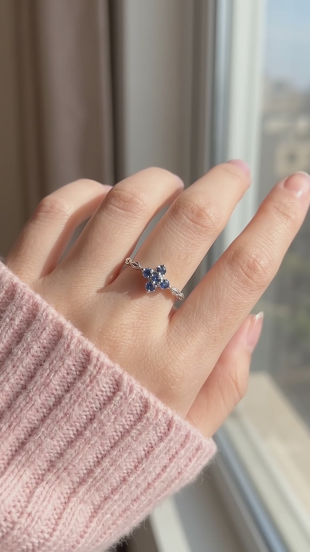 Sapphire-Blue Floral Cluster Marquise Band | Women&