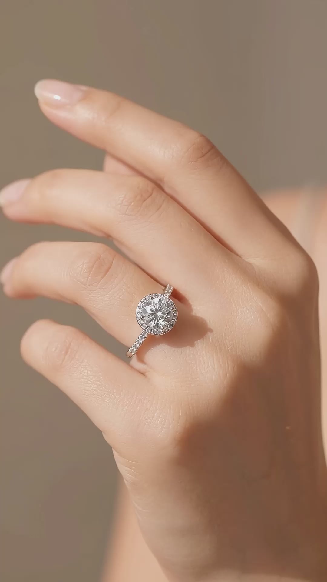 Round Classic Halo Moissanite Ring | 925 Sterling Silver | PRM7172