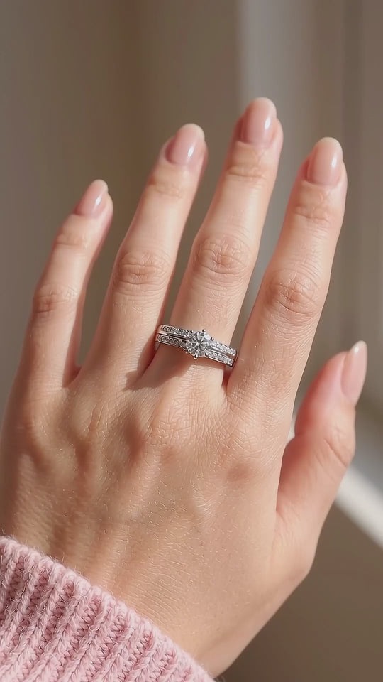 Round Brilliant Pavé Moissanite Ring | 925 Sterling Silver | PRM7105