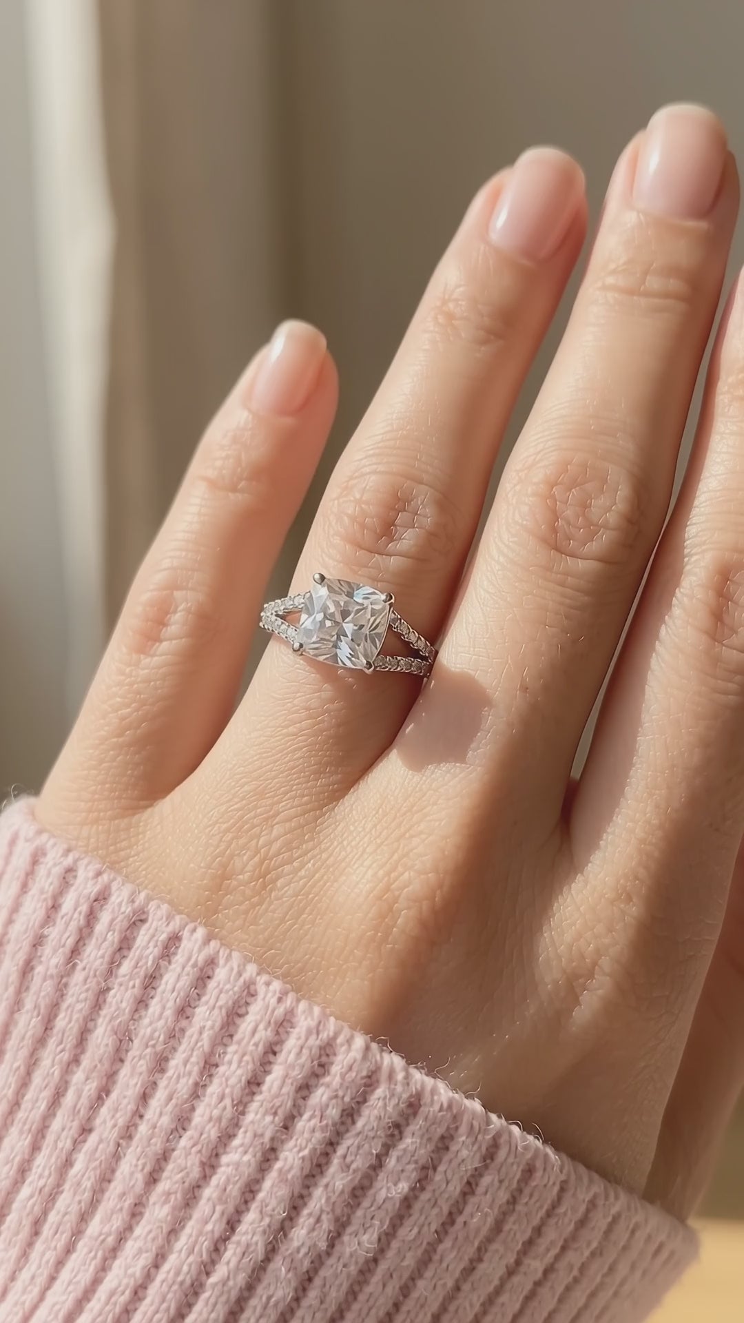 Cushion Solitaire Split-Shank Pavé | Women&
