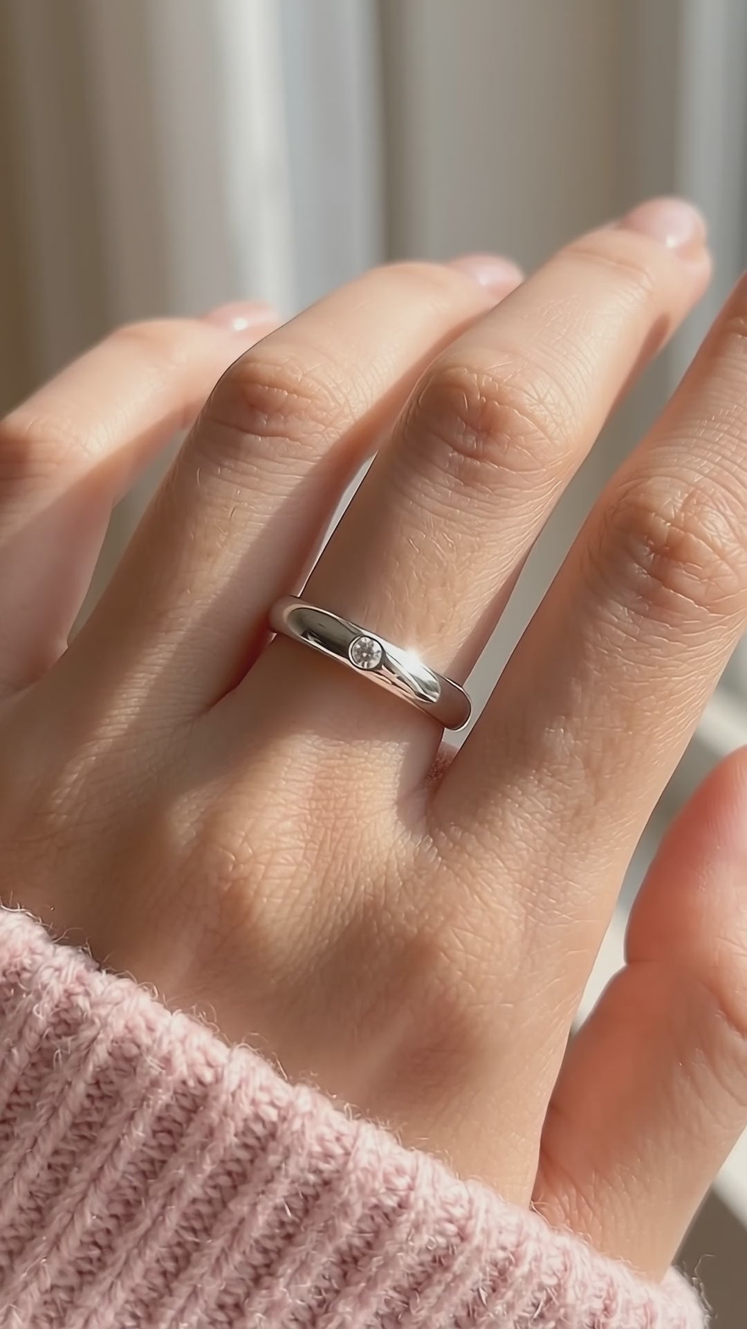 Minimalist Flush-Set Solitaire Dome Band | Women&