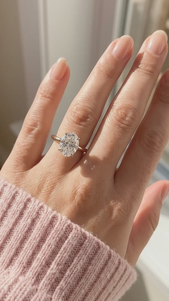 Oval Solitaire Four-Prong | Women&