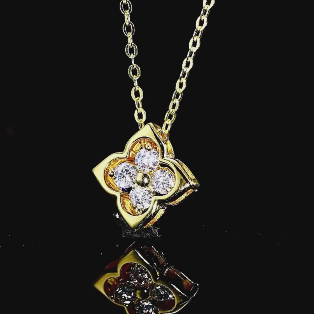 Four-Leaf Floral Cluster Moissanite Pendant Necklace | PRM2020